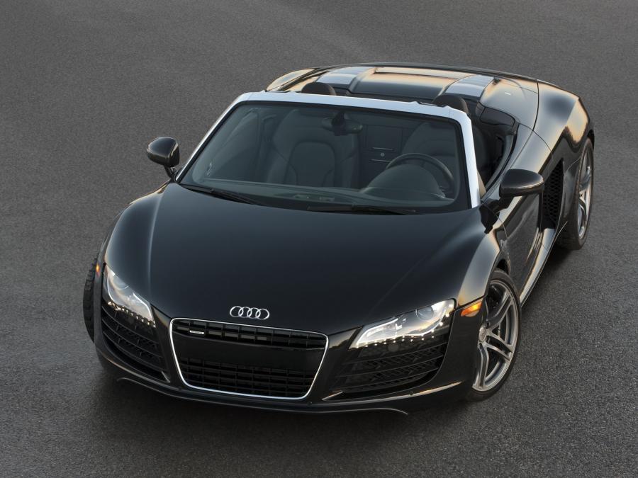  Audi R8 Spyder 2010 года  (NA) (фото 8 из 8)